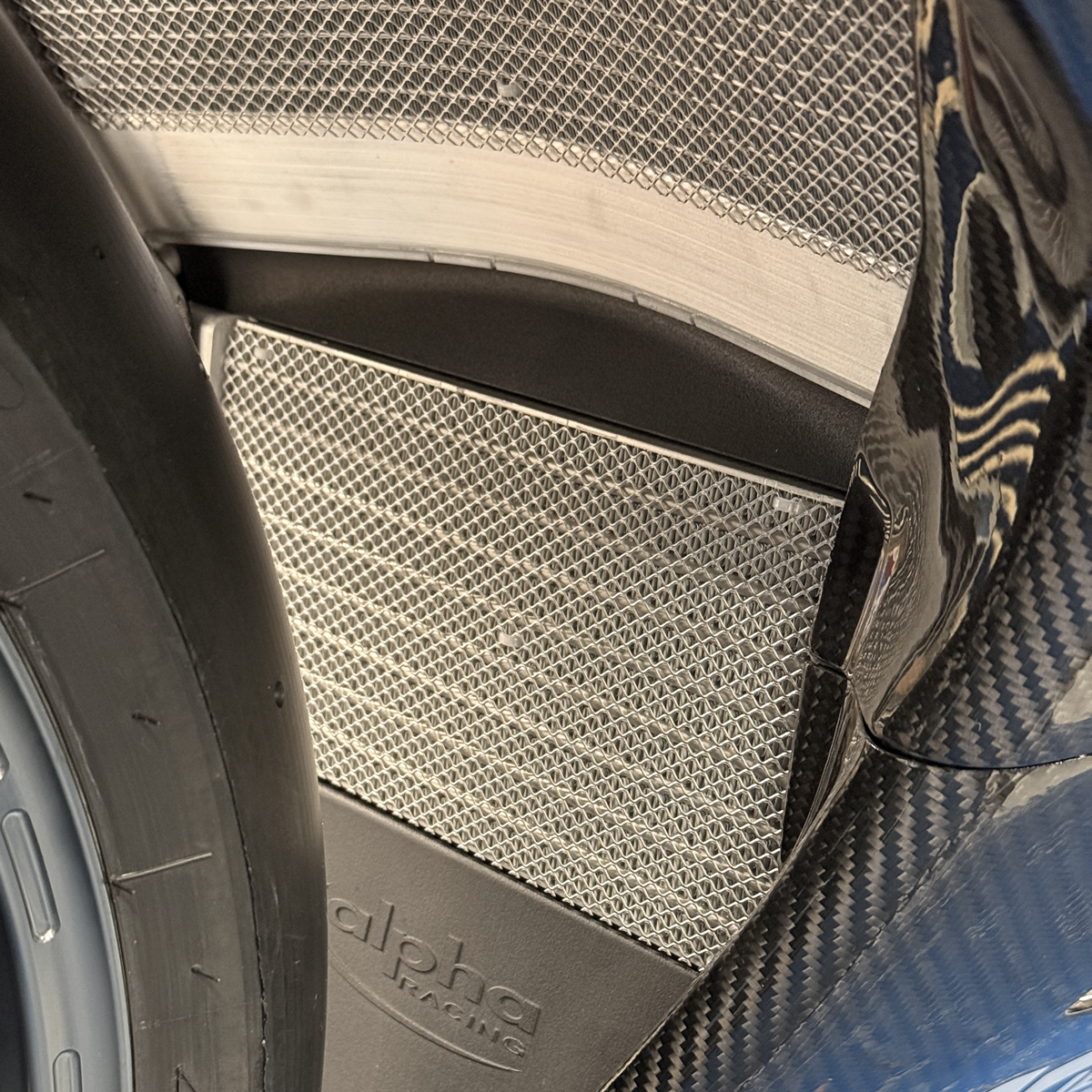 Blende an OEM Kühler